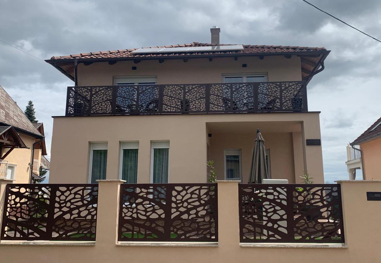 Dodi Apartmanház Zalakaros Esterno foto