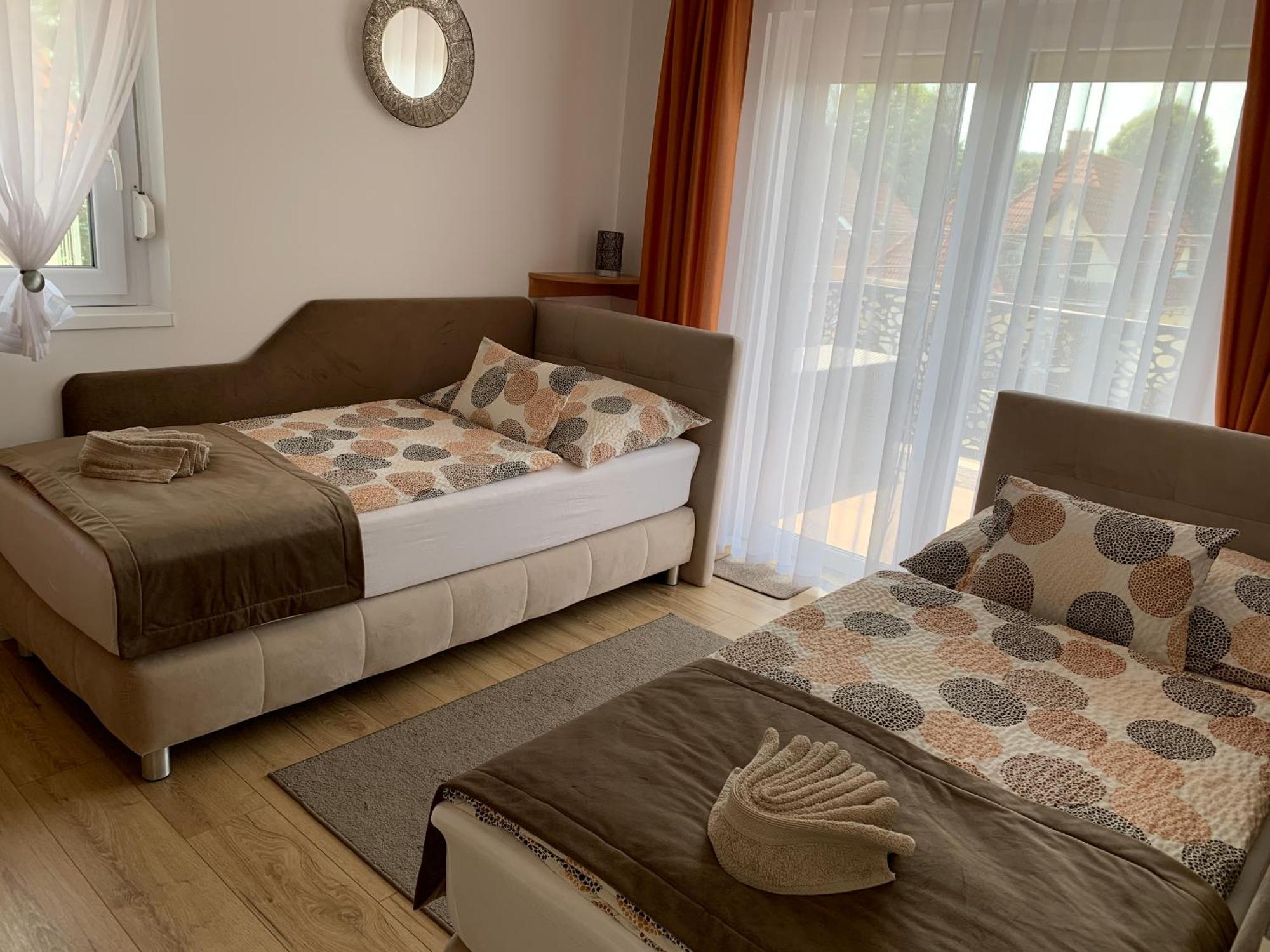 Dodi Apartmanház Zalakaros Esterno foto